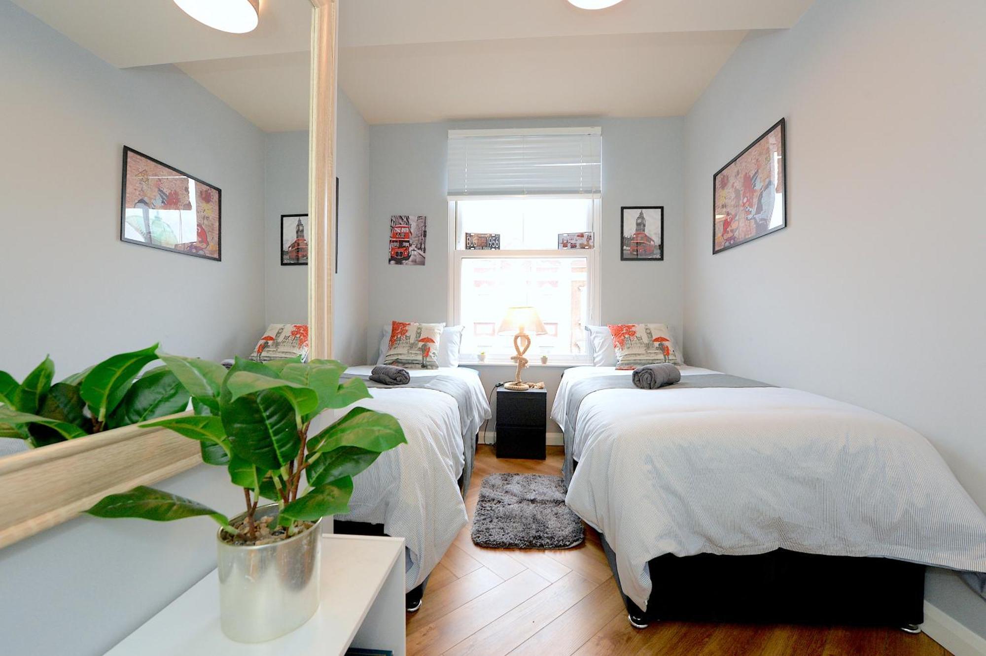 2 Bedroom Flat In Wood Green Piccadilly Line London Exteriör bild